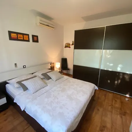 Bruni Apartmán *