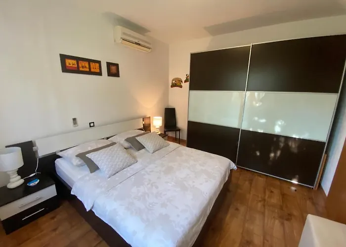 Bruni Apartman *